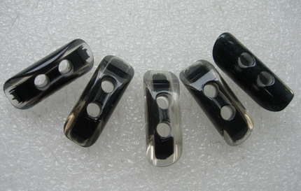 LU29 38mm Black-Clear Resin Toggle Horn 2 Holes Buttons 5pcs
