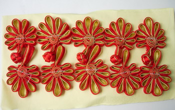 FG232-3 Ribbon Chinese Fan Frog Closure Buttons Red Gold 5p