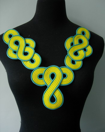 MR65-4 Macrame Celtic 8 Loop Style Necklace Yellow Turquoise