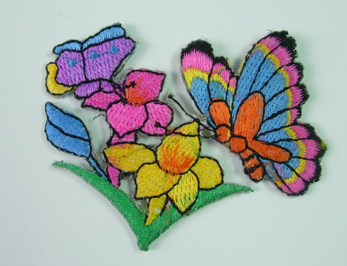 PM04 Butterfly on Floral Embroidery Patch Applique Iron On