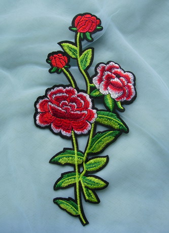 PT193 Floral Rose Embroidered Patch Applique for Trendy Dress