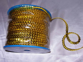 SP01 6mm Gold Sequin Spool String Flat Sequin 100yards